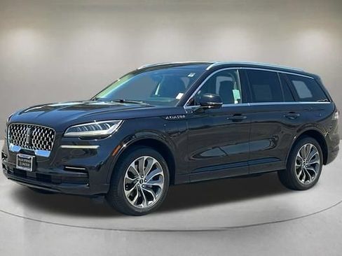 Certified 2023 Lincoln Aviator Grand Touring w/ Elements Package Plus AWD/4WD image 2