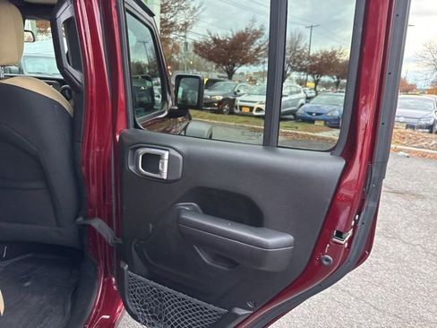 Used 2021 Jeep Wrangler Unlimited Sport image 32