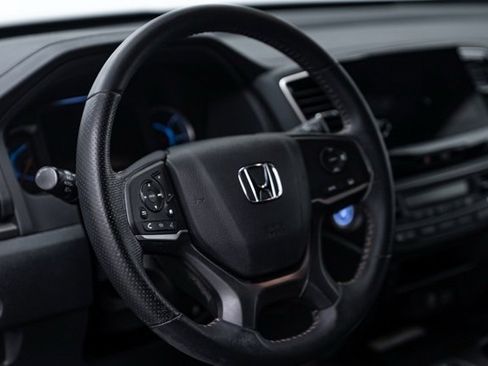 Used 2022 Honda Pilot TrailSport image 12