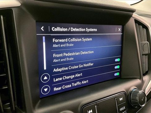 Used 2023 GMC Terrain SLT w/ Tech Package image 33