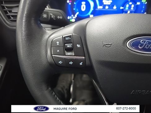 Used 2020 Ford Escape SE Sport image 20