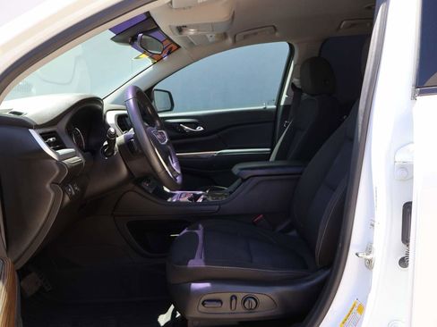 Used 2021 GMC Acadia SLE w/ Driver Convenience Package FWD image 8