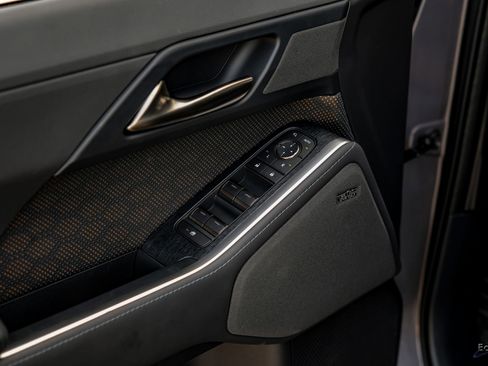 Used 2025 Lexus GX 550 w/ Accessory Package (Z1) image 94