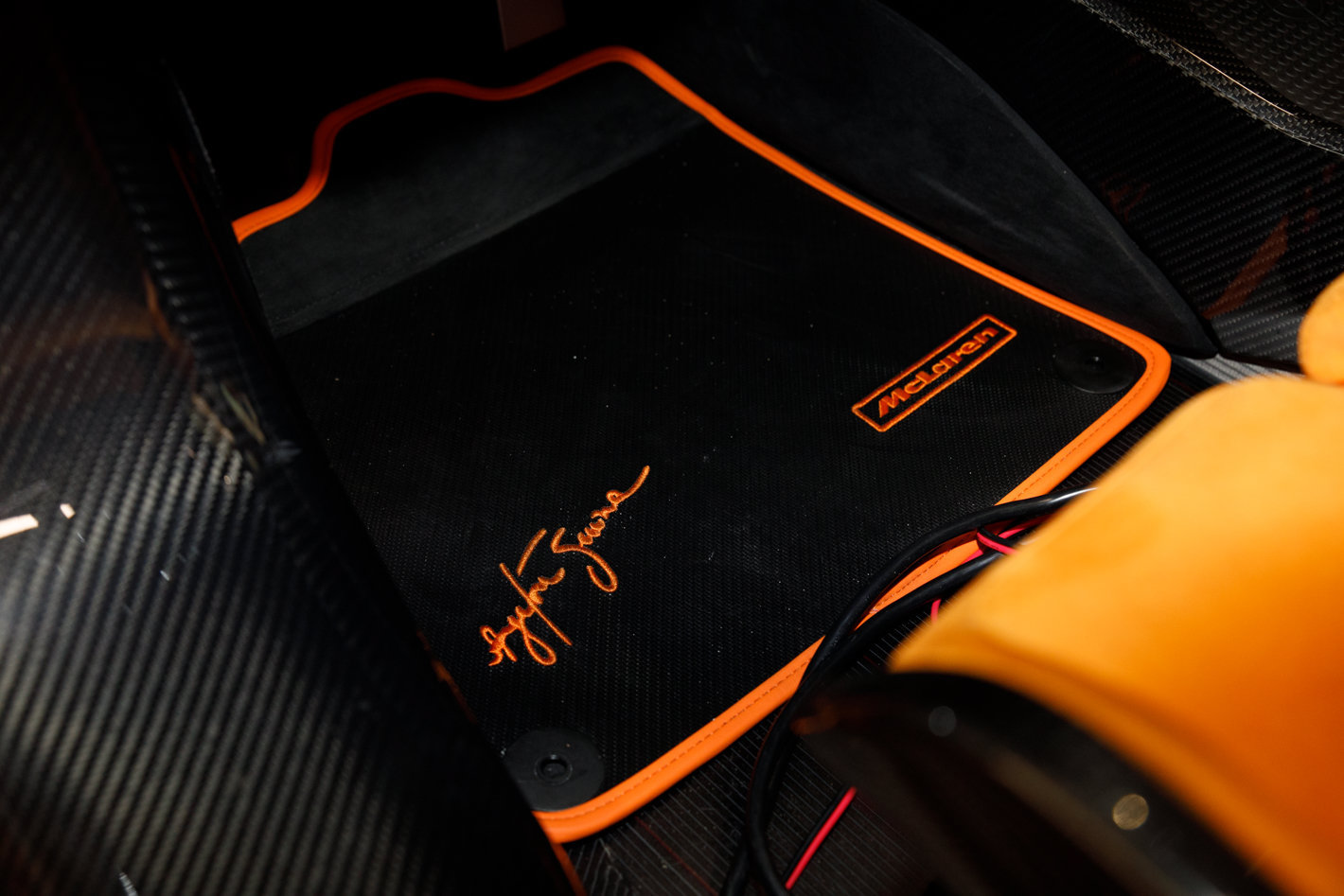 Used 2019 McLaren Senna RWD image 45
