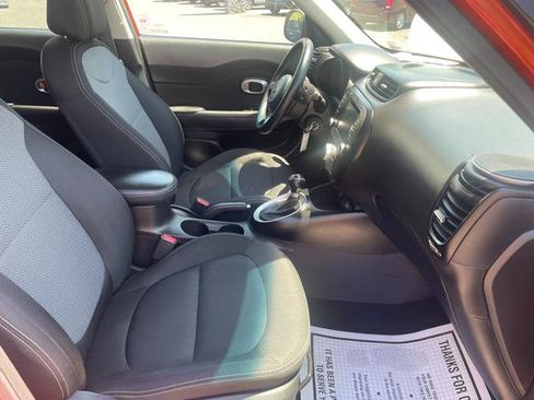 Used 2019 Kia Soul + FWD image 33