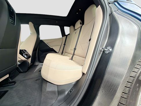Used 2024 BMW iX xDrive50 w/ Convenience Package AWD/4WD image 21