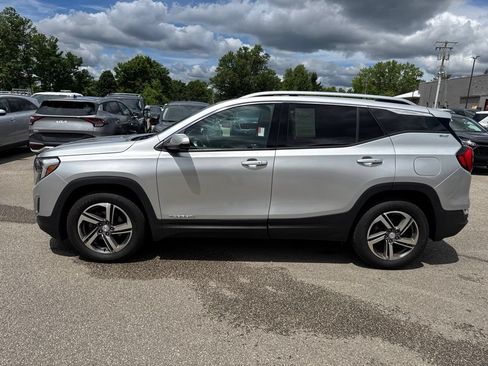 Used 2018 GMC Terrain SLT w/ Preferred Package AWD/4WD image 3