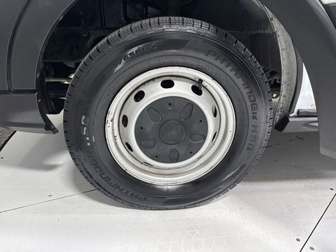 Used 2019 Ford Transit 350 XL image 3