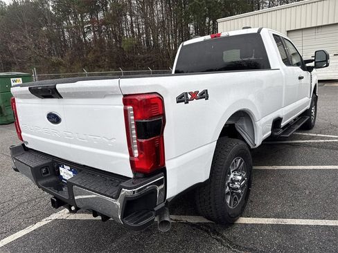 Used 2025 Ford F350 XLT w/ 360-Degree Camera Package image 10