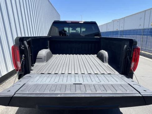 Used 2024 GMC Sierra 1500 SLT w/ SLT Premium Plus Package AWD/4WD image 10