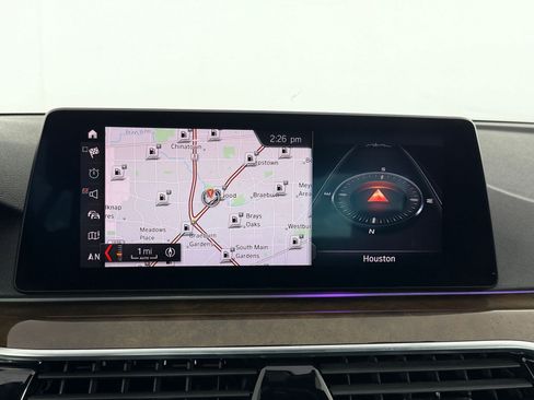 Used 2019 BMW 530i w/ Convenience Package image 26