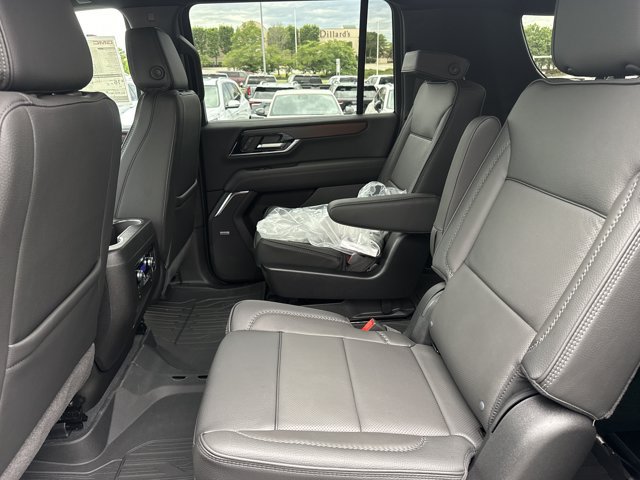 Used 2026 GMC Yukon XL Denali w/ LPO, Floor Liner Package AWD/4WD image 6