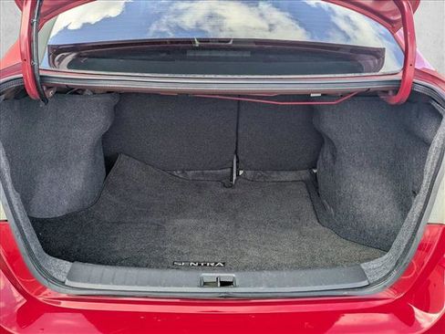 Used 2018 Nissan Sentra SV image 6