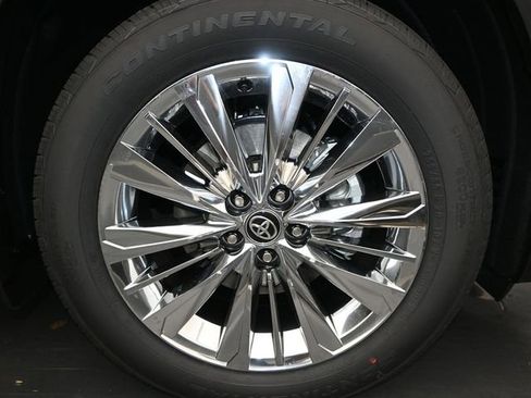 New 2026 Toyota Grand Highlander AWD image 18
