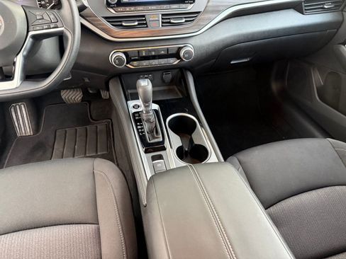Used 2023 Nissan Altima 2.5 SV image 26