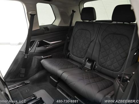 Used 2025 BMW X7 xDrive40i image 26