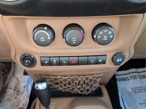 Certified 2016 Jeep Wrangler Sahara w/ Mopar Chrome Edition Group image 18