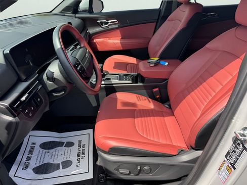 Used 2026 Kia Sportage SX FWD image 16