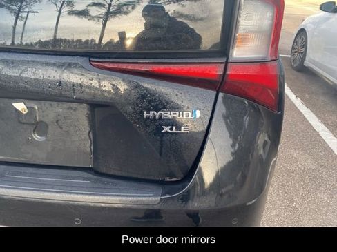 Used 2022 Toyota Prius XLE image 8