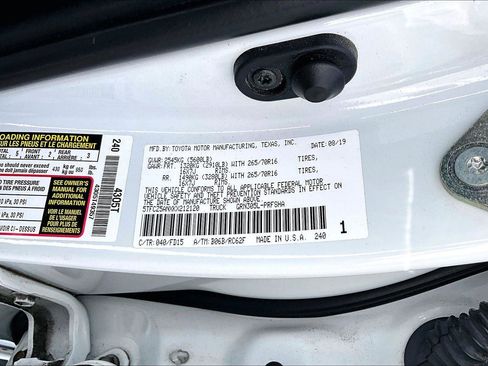 Used 2019 Toyota Tacoma TRD Off-Road image 32