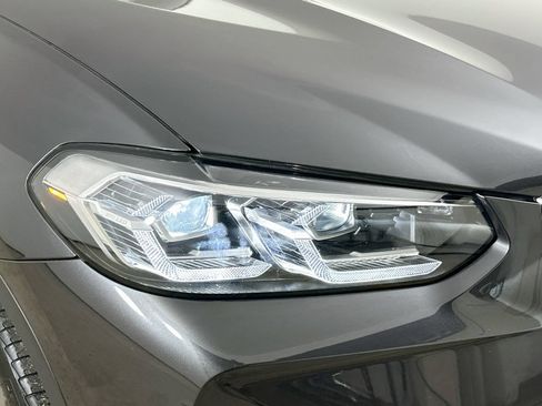 Used 2023 BMW X3 xDrive30i w/ Convenience Package w/ZPA AWD/4WD image 9