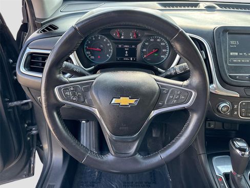 Used 2018 Chevrolet Equinox LT image 11