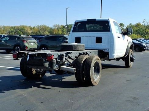 New 2026 RAM 5500 Tradesman AWD/4WD image 16