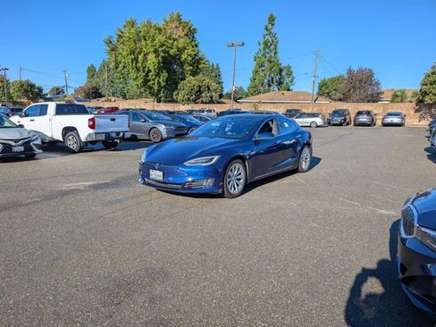 Used 2019 Tesla Model S 100D image 3