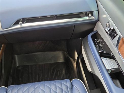 New 2026 Cadillac Vistiq Premium Luxury w/ LPO, Floor Liner Package image 16