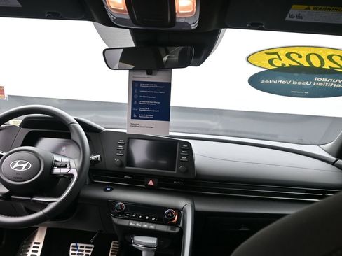 Certified 2025 Hyundai Elantra Sport image 28