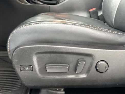 Used 2019 Toyota Highlander Limited Platinum AWD/4WD image 30
