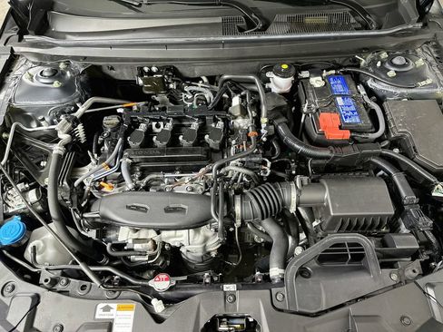 Used 2025 Honda Accord SE image 10