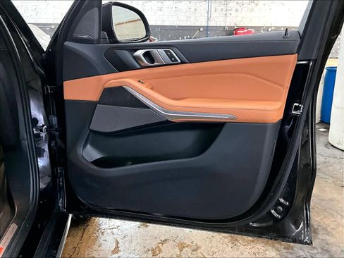 Certified 2024 BMW X5 xDrive40i w/ Premium Package image 25