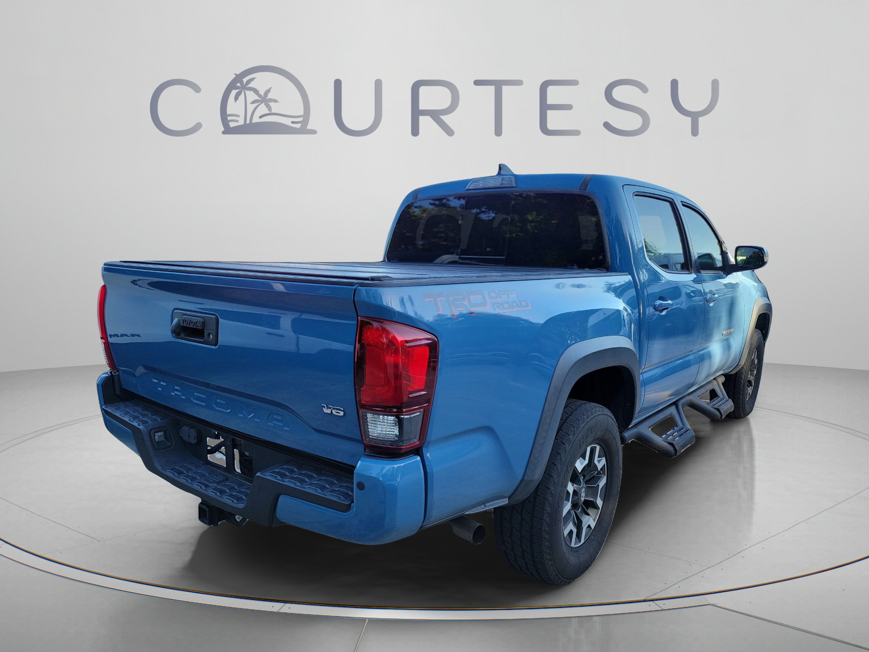 Used 2019 Toyota Tacoma TRD Off-Road w/ Technology Package RWD image 3