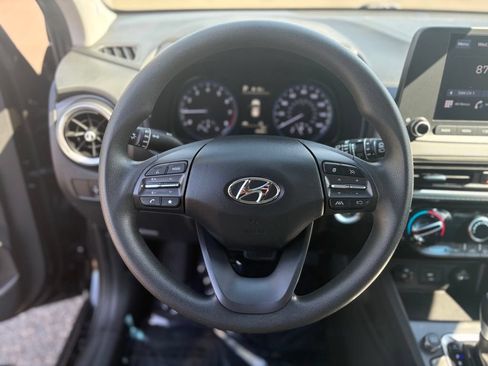 Used 2022 Hyundai Kona SEL AWD/4WD image 15