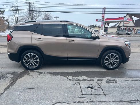 Used 2018 GMC Terrain SLT w/ Preferred Package image 8