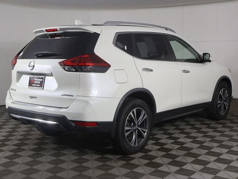 Used 2019 Nissan Rogue SV w/ Premium Package AWD/4WD image 10