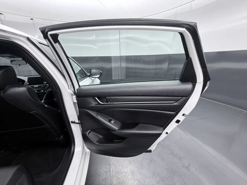 Used 2021 Honda Accord Sport image 13