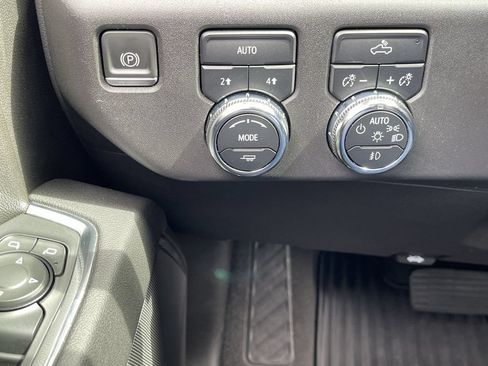 Used 2023 GMC Sierra 1500 Elevation AWD/4WD image 18