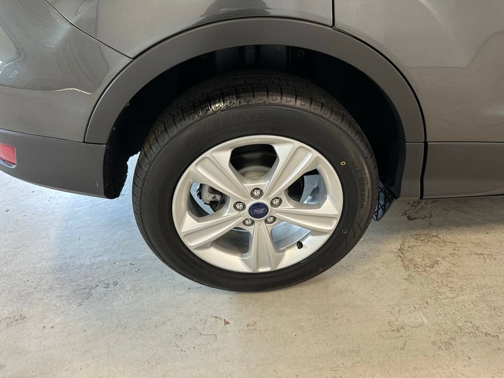 Used 2016 Ford Escape SE FWD image 23