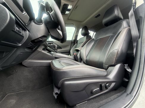 Used 2025 Subaru Crosstrek 2.5i Limited image 18