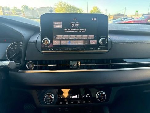 Used 2022 Mitsubishi Outlander ES FWD image 19