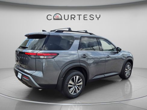 New 2026 Nissan Pathfinder SL AWD/4WD image 6