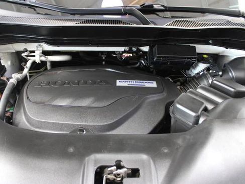 Used 2020 Honda Pilot Touring image 30