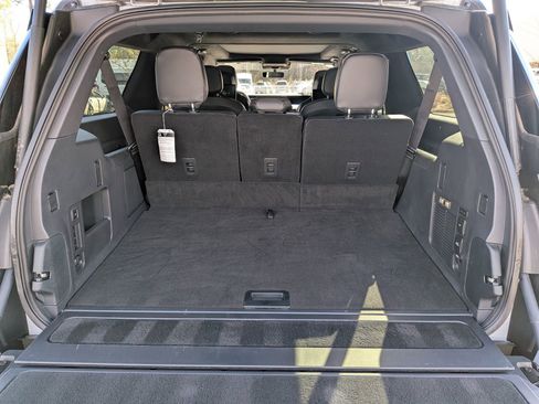 Certified 2025 Lincoln Navigator L Black Label image 15
