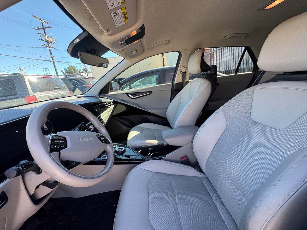 Certified 2023 Kia Niro Wind FWD image 6