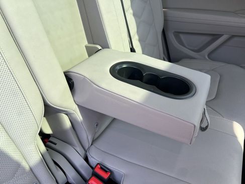 New 2026 Volkswagen Atlas SE image 52