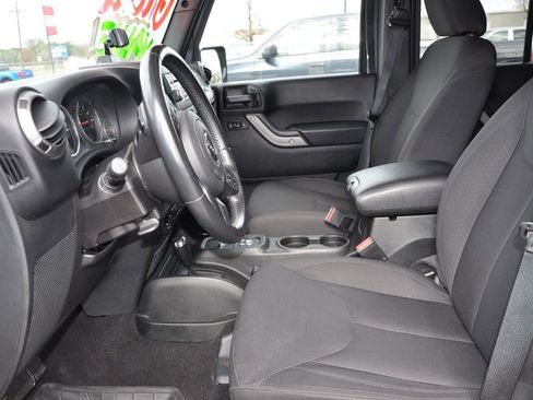 Used 2018 Jeep Wrangler Unlimited Sport S image 10