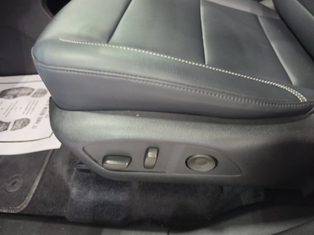 Used 2026 GMC Acadia Elevation w/ Elevation Premium Package AWD/4WD image 21