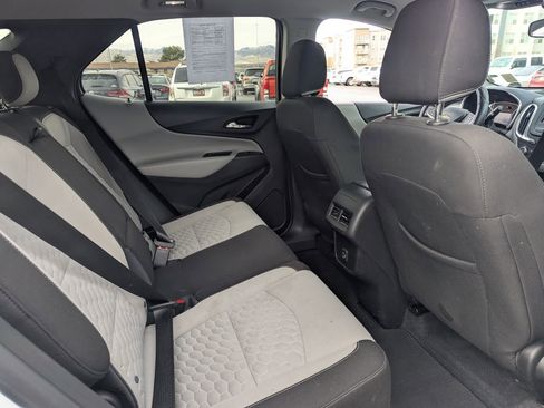 Used 2020 Chevrolet Equinox LT image 31